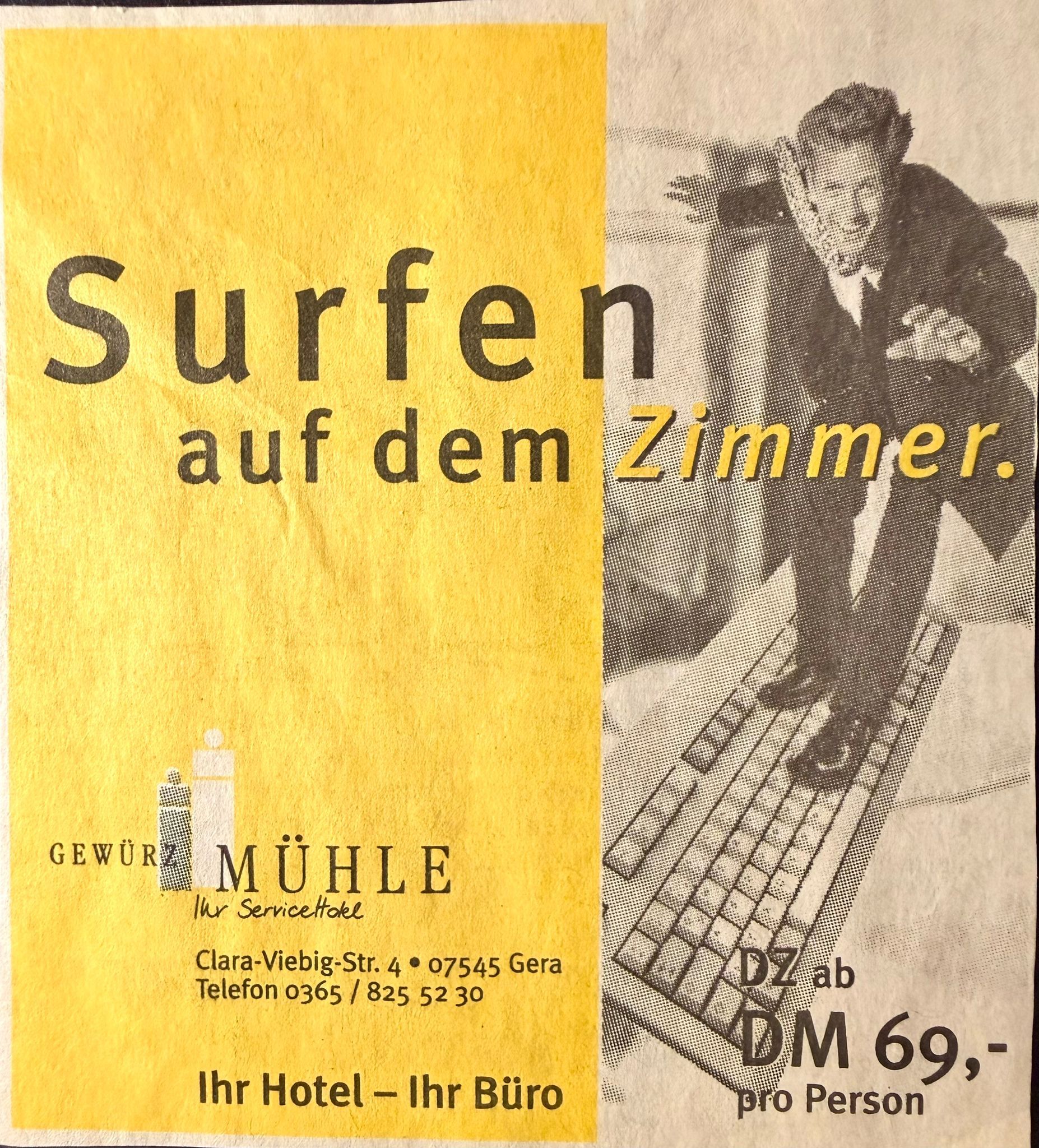 Annonce publicitaire : surfer dans la chambre, DM 69