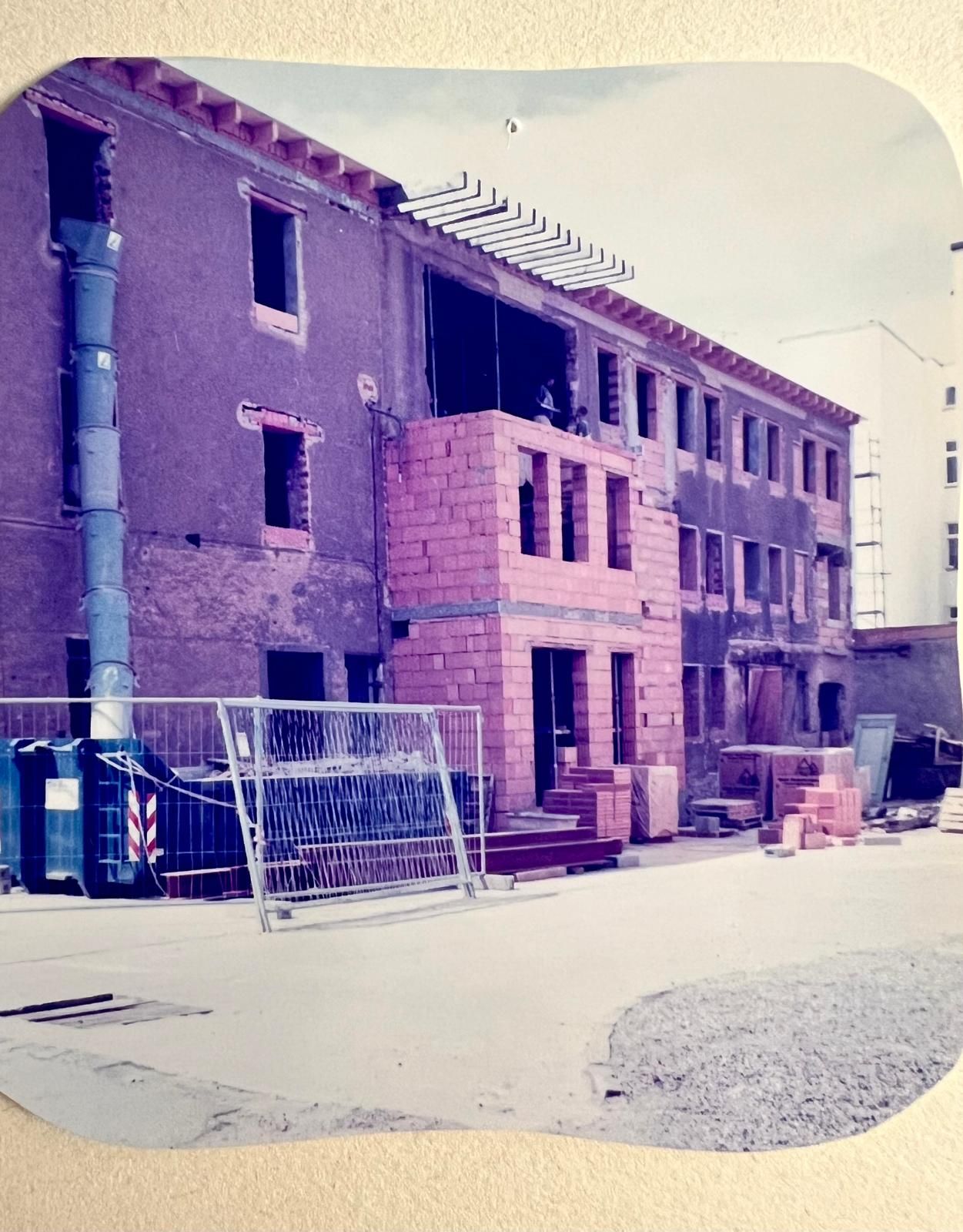 Cour de l'ancienne fabrique d'épices avant rénovation